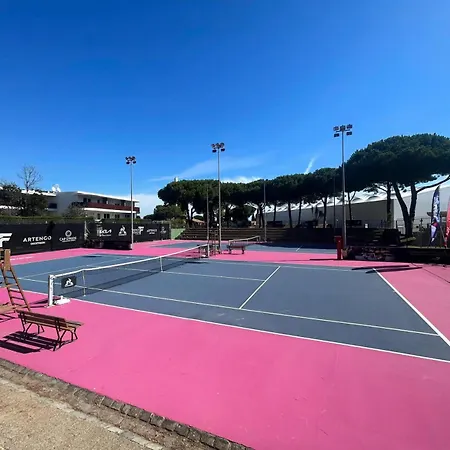 Апартаменти Wellness - Studio Pour 2 Personnes 891 *